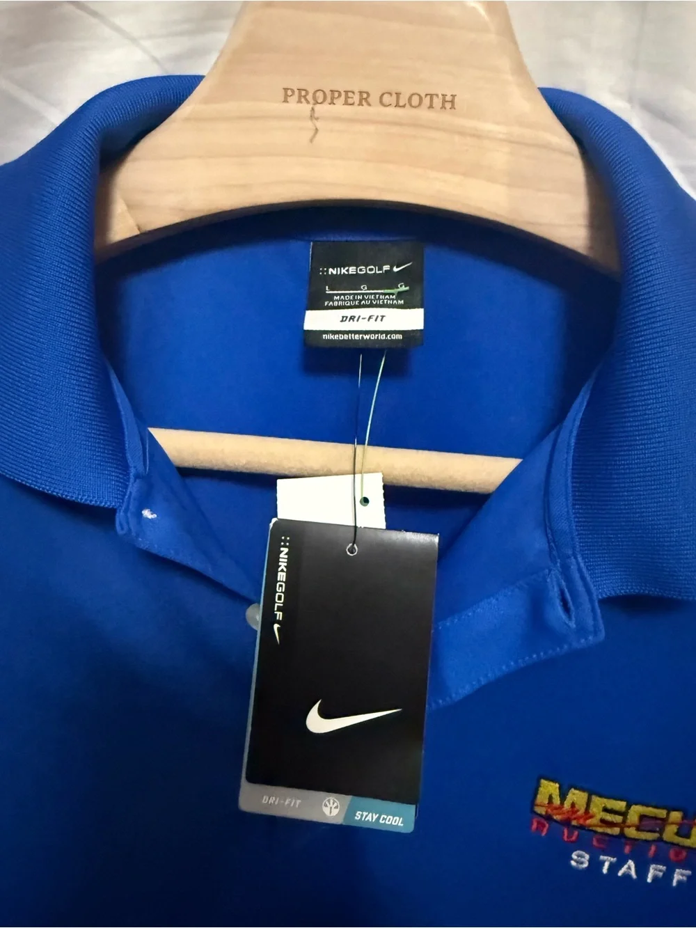 mecum auto auction Staff Shirt Large Nike Dri Fit.